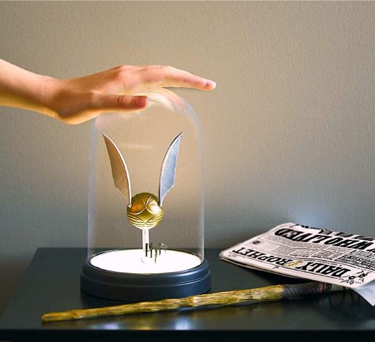 Golden Snitch Light table lamp - Harry Potter gifts