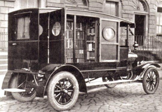 The first bookmobile in Great Britain